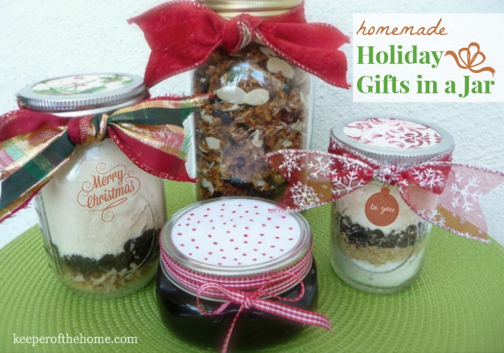 Homemade-Holiday-Gifts-in-a-Jar
