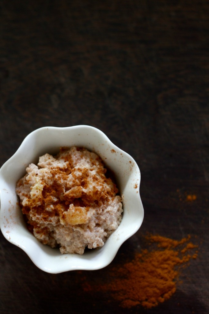 A rich, creamy and delicious caramelized pear rice pudding that is #vegan #vegetarian #glutenfree and #traditionalfood #realfood only! A collaboration of Real Food Family + Traditional Cooking School by GNOWFGLINS!